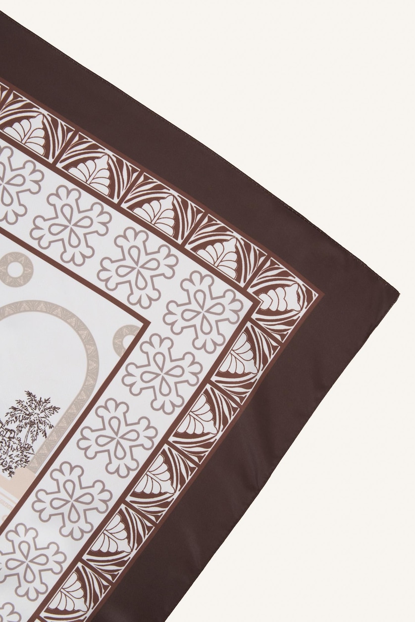 Women Brown Woman Foulard