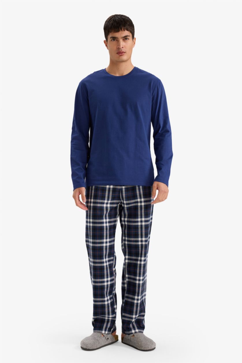 Man NAVY Regular Fit Top Bottoms 2 Piece Pajama Set