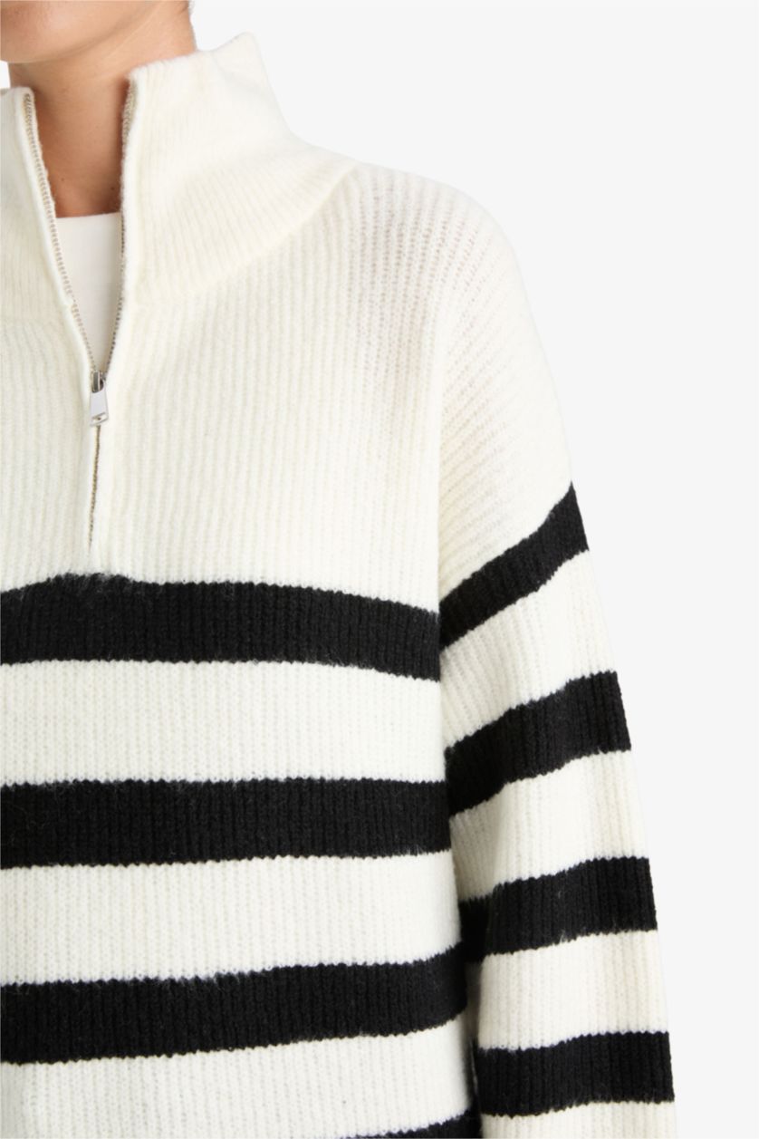 FEMME Écru Pull tricot demi-zippé Coupe décontractée