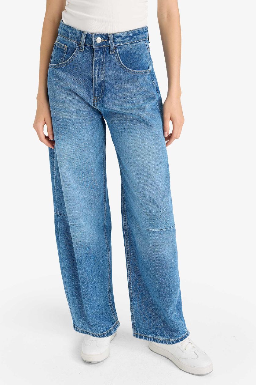 WOMAN Blue Barrel Fit Regular Waist Ankle Length Jeans