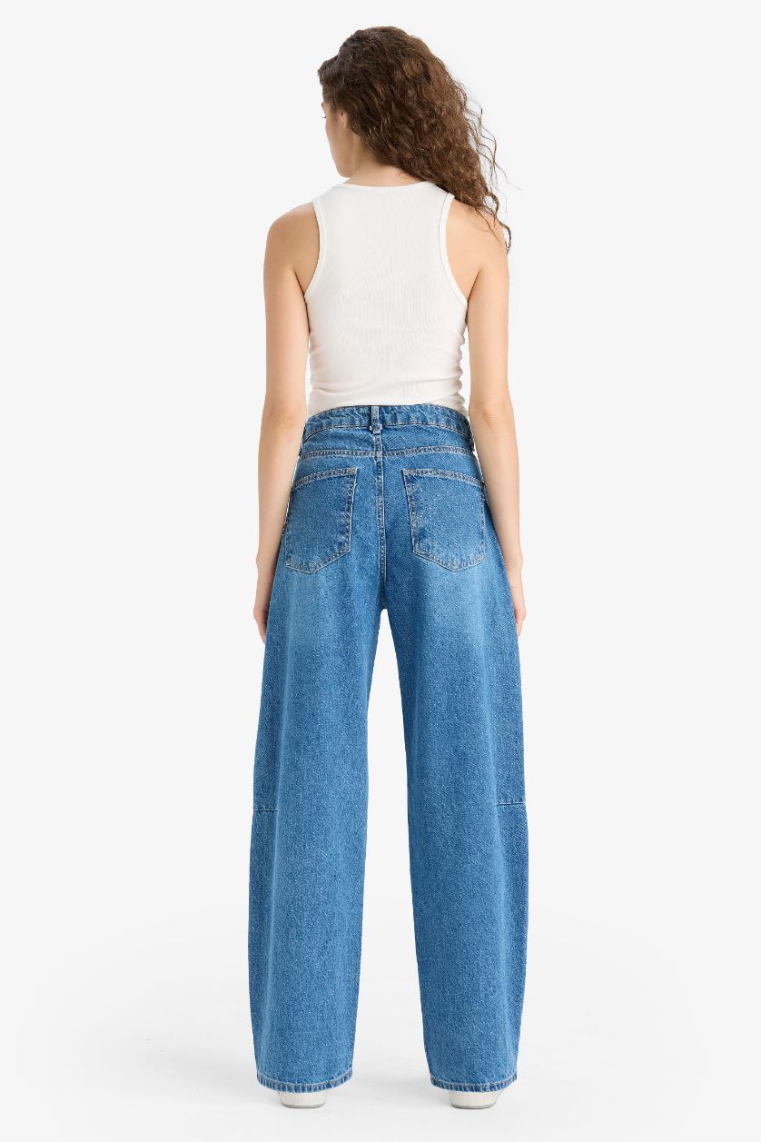 WOMAN Blue Barrel Fit Regular Waist Ankle Length Jeans