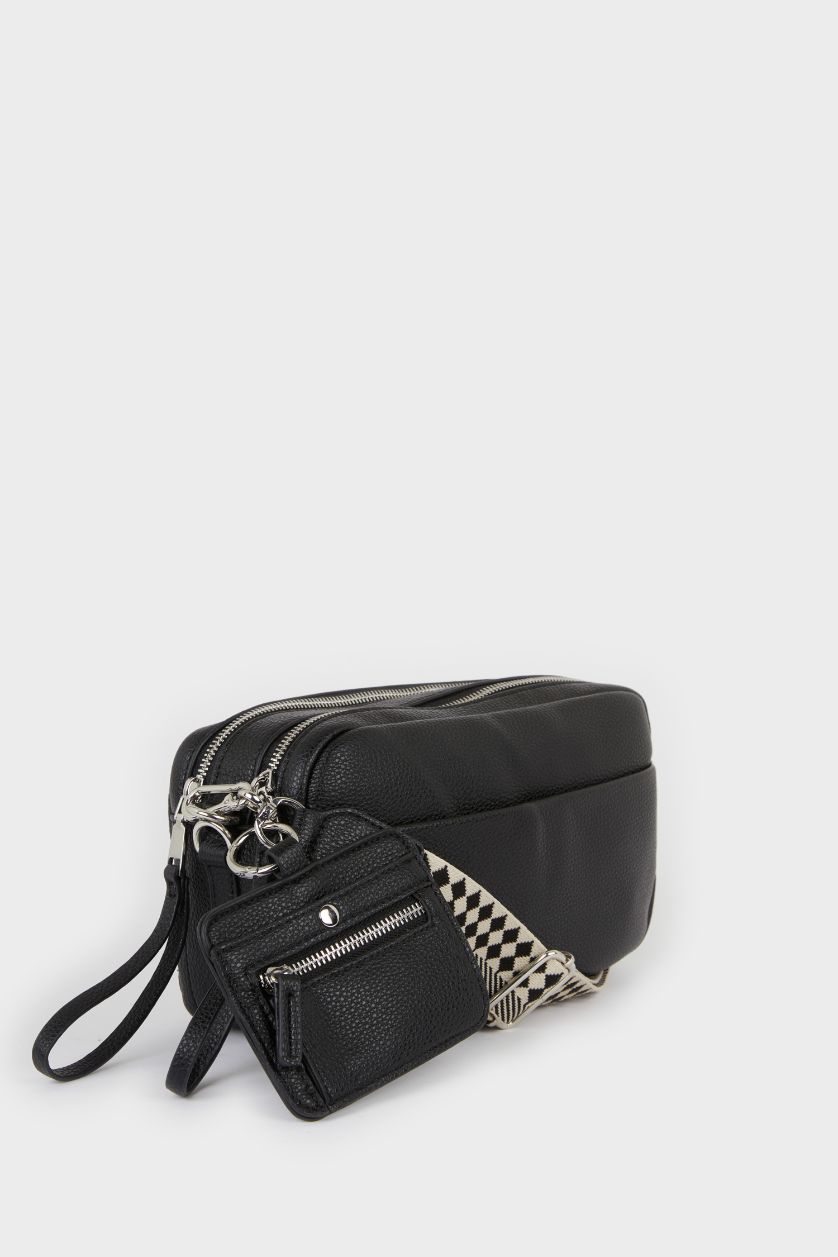 Kadın Siyah Suni Deri Çapraz Çanta