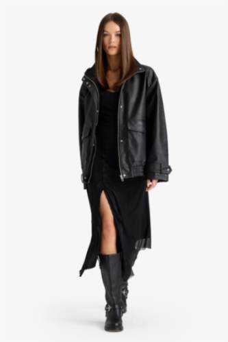 Kadın Siyah Afra x DeFacto Dad Fit Fermuarlı Suni Deri Mont