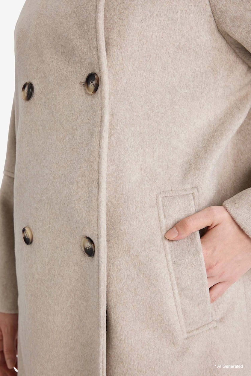 Woman Beige Cachet