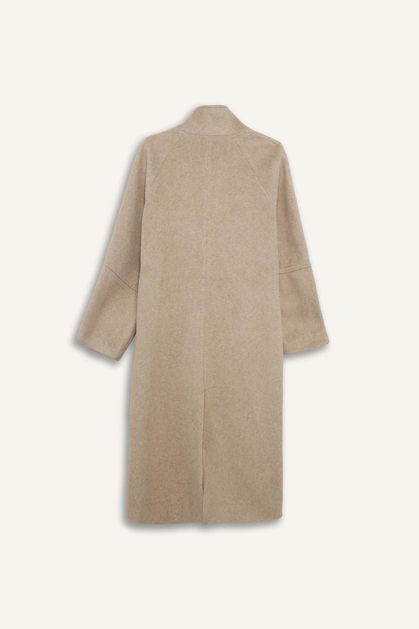 Kadın Bej Relax Fit Düğmeli Uzun Kaşe Kaban