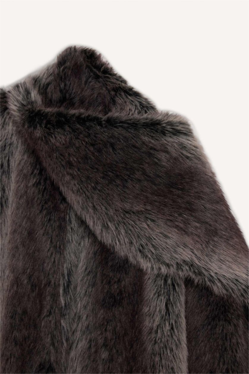 Woman Grey Regular Fit Fur Faux Fur
