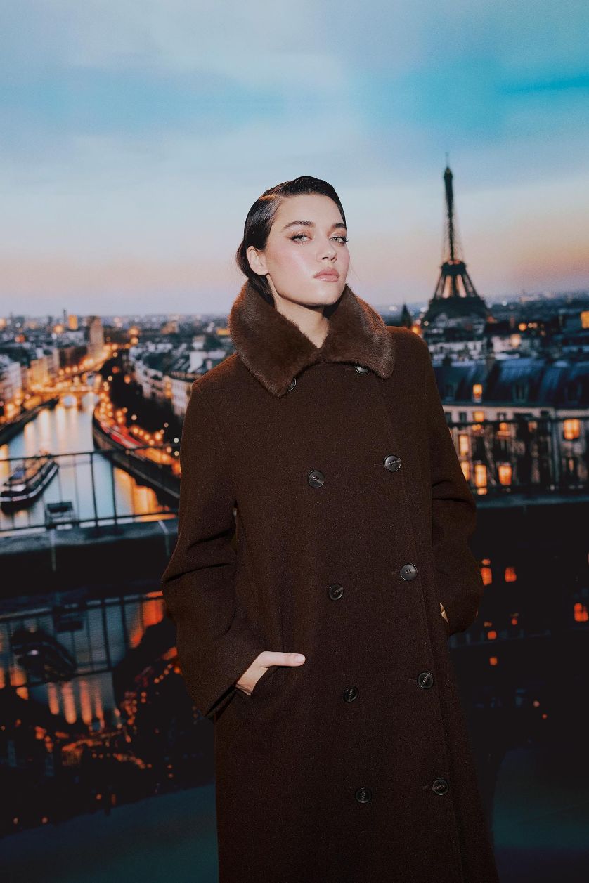 Kadın Kahve Afra x DeFacto Çıkarılabilir Suni Kürk Yaka Regular Fit Düğmeli Cepli Uzun Kaşe Kaban