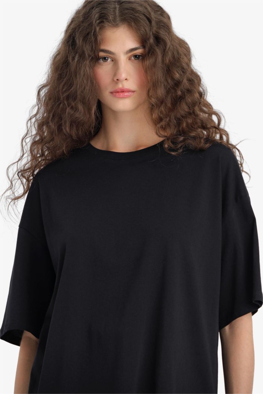 حريمي اوف وايت تيشيرت نص كم قصة عادية أبيض و أسود برقبة مستديرة - قطعتين