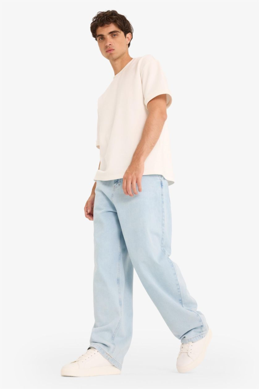 Erkek Açık Mavi %100 Pamuk Skater Fit Geniş Paça Jean Yıkamalı Pantolon