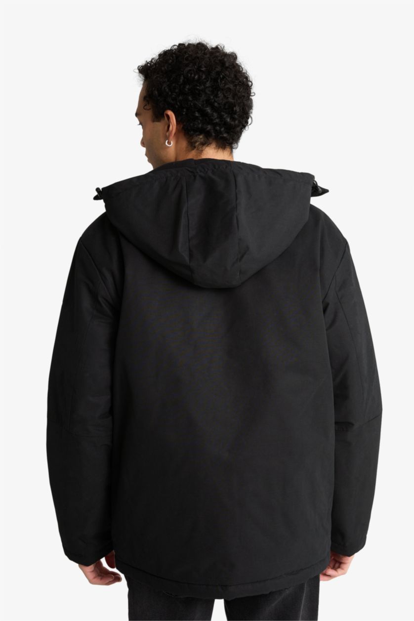 رجال أسود قمصلة نفخ مقاوم للماء سليم فيت بغطاء للرأس