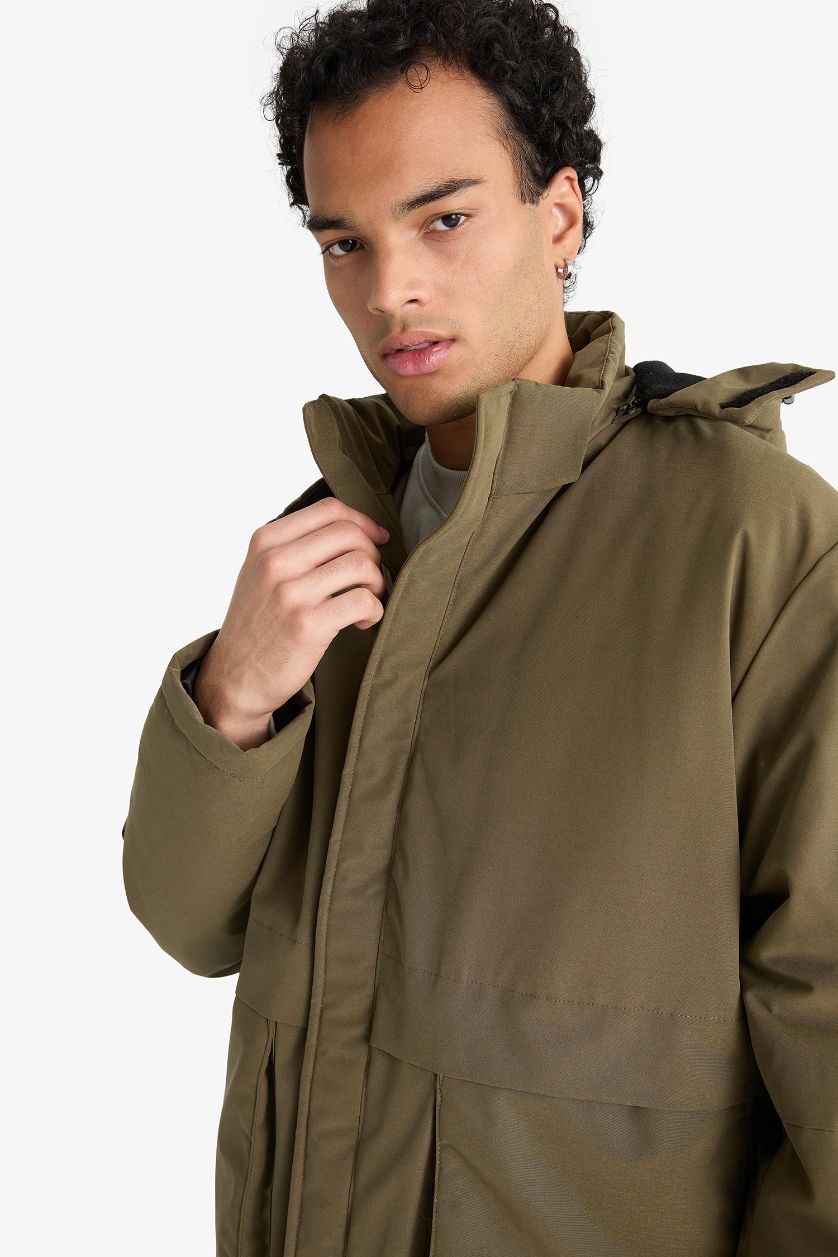 Ерлер хаки бас киімді Пальто