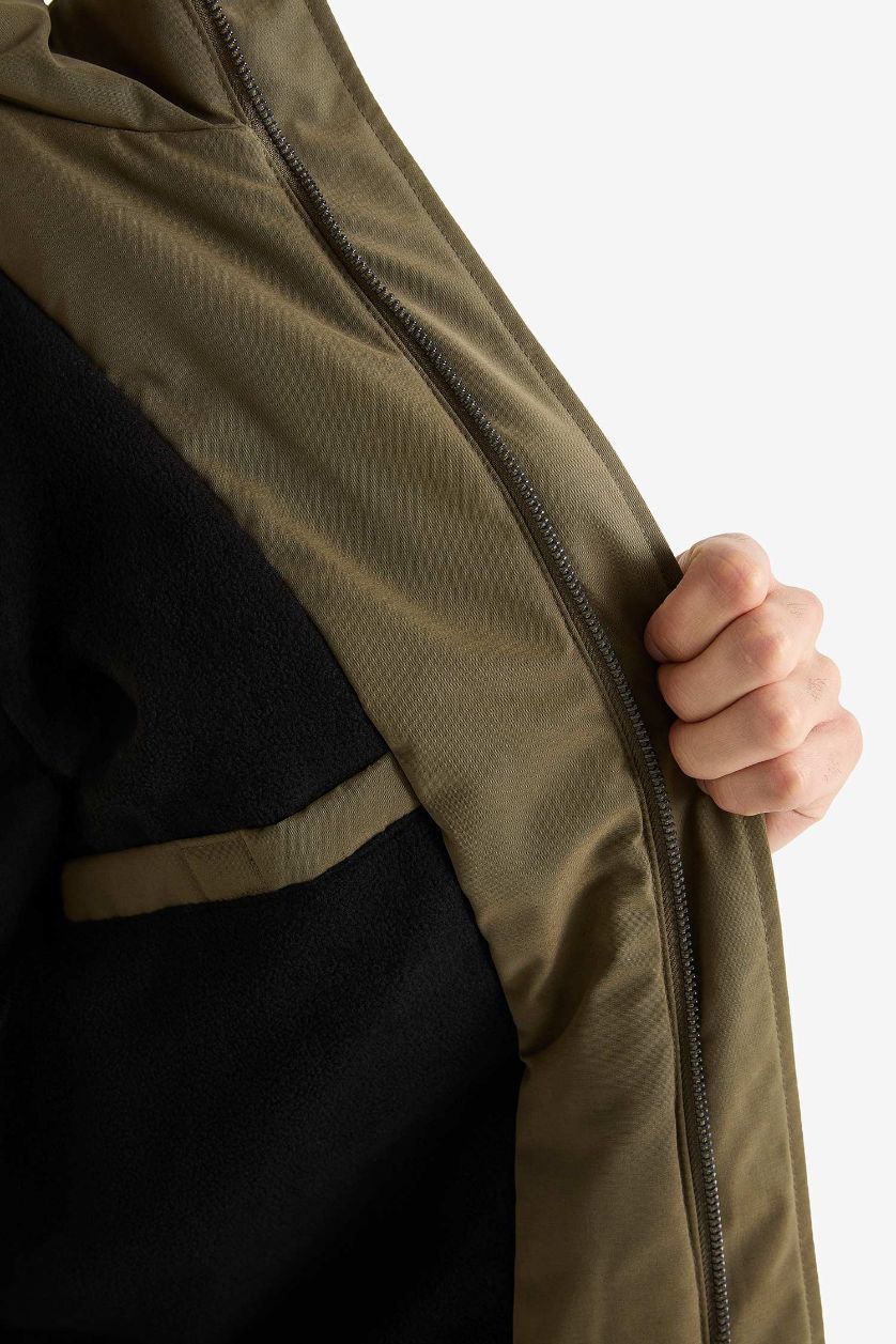 Ерлер хаки бас киімді Пальто