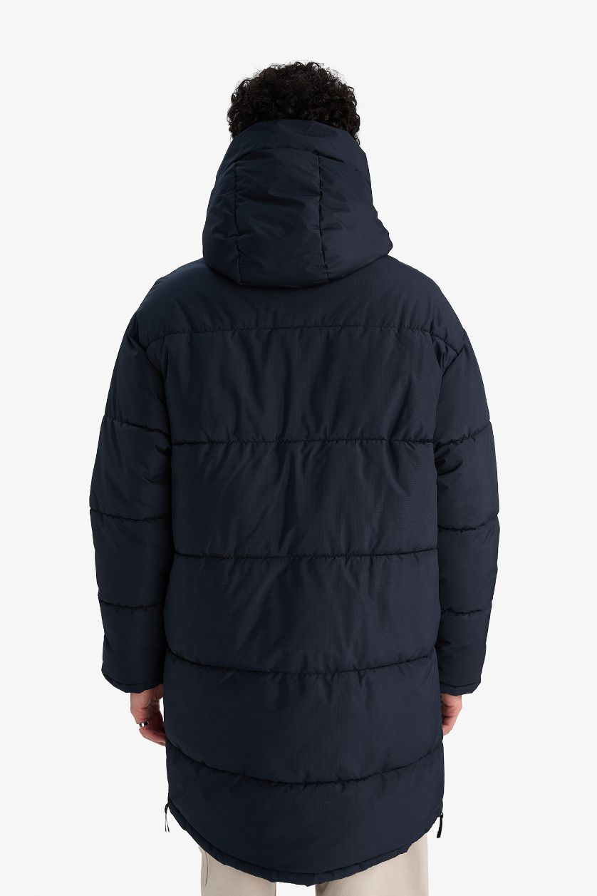 Ерлер әскери-теңіз Пальто