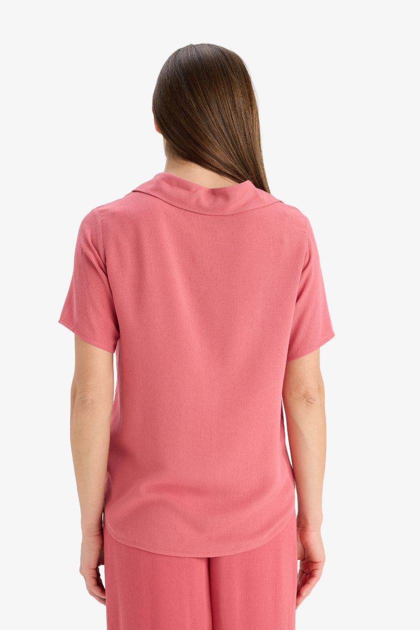 Kadın Açık Bordo Regular Fıt Kaçık Yaka Krinkıl Viskon Kısa Kollu Gömlek