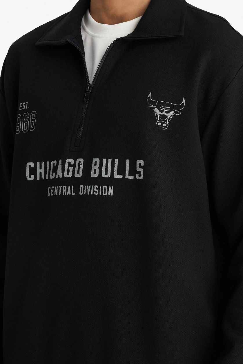 Erkek Siyah NBA Chıcago Bulls Relax Fıt Polo Yaka Jakarlı Sweatshirt