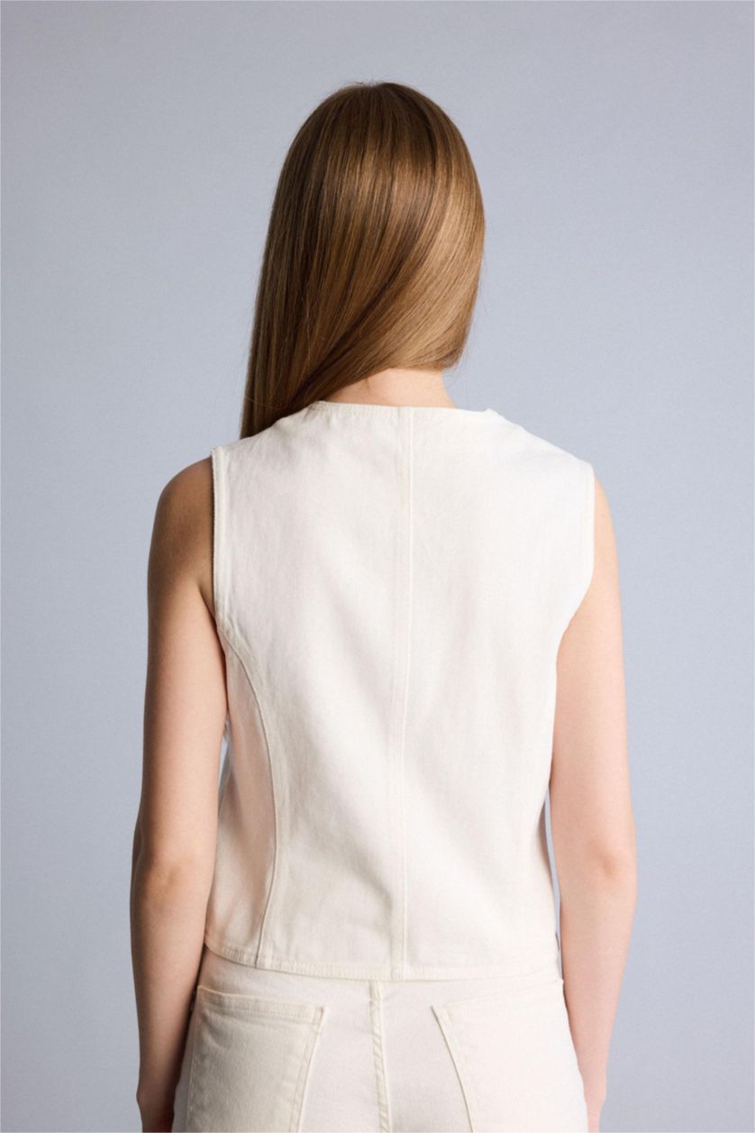 WOMAN White Vest