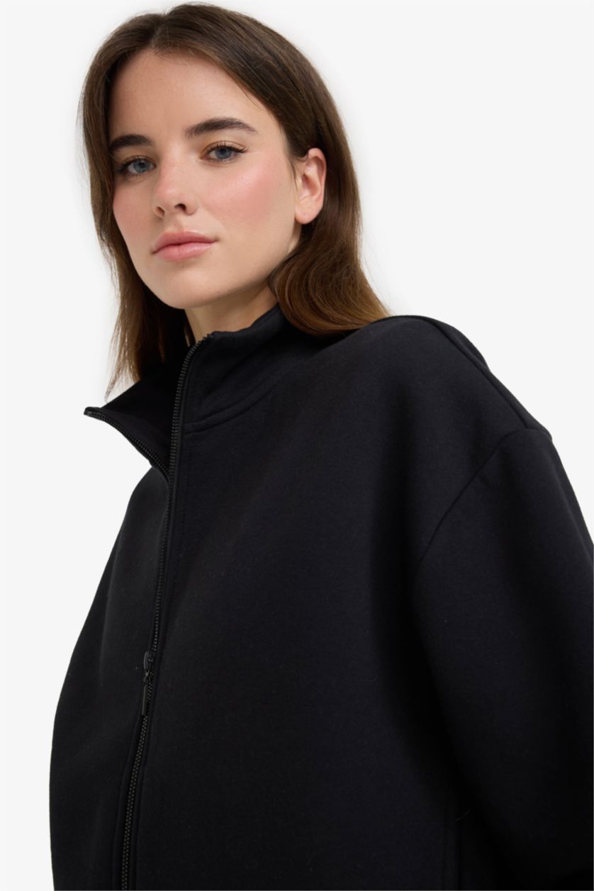 Woman Black Boxy Fit Half Turtleneck Cardigan