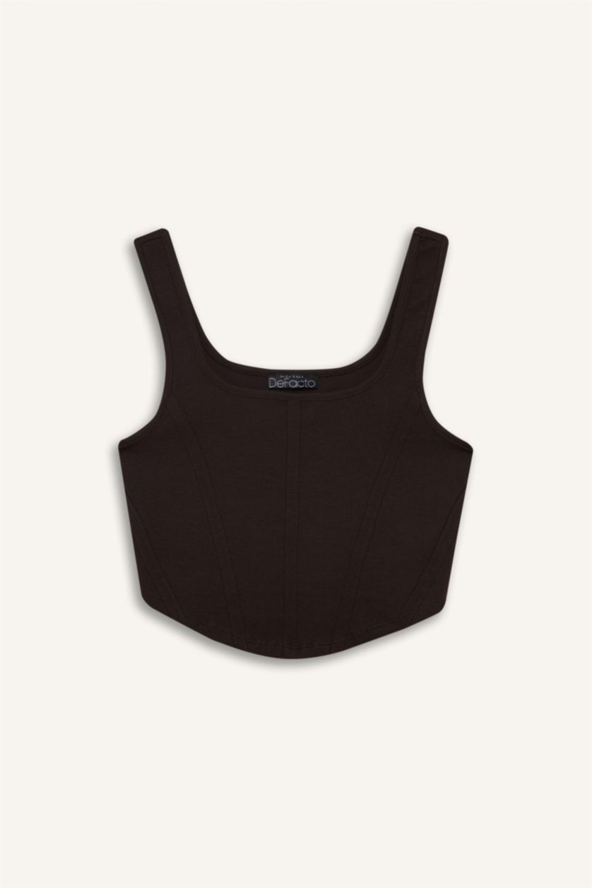 حريمي بني كروب توب بيزك سادة بياقة U