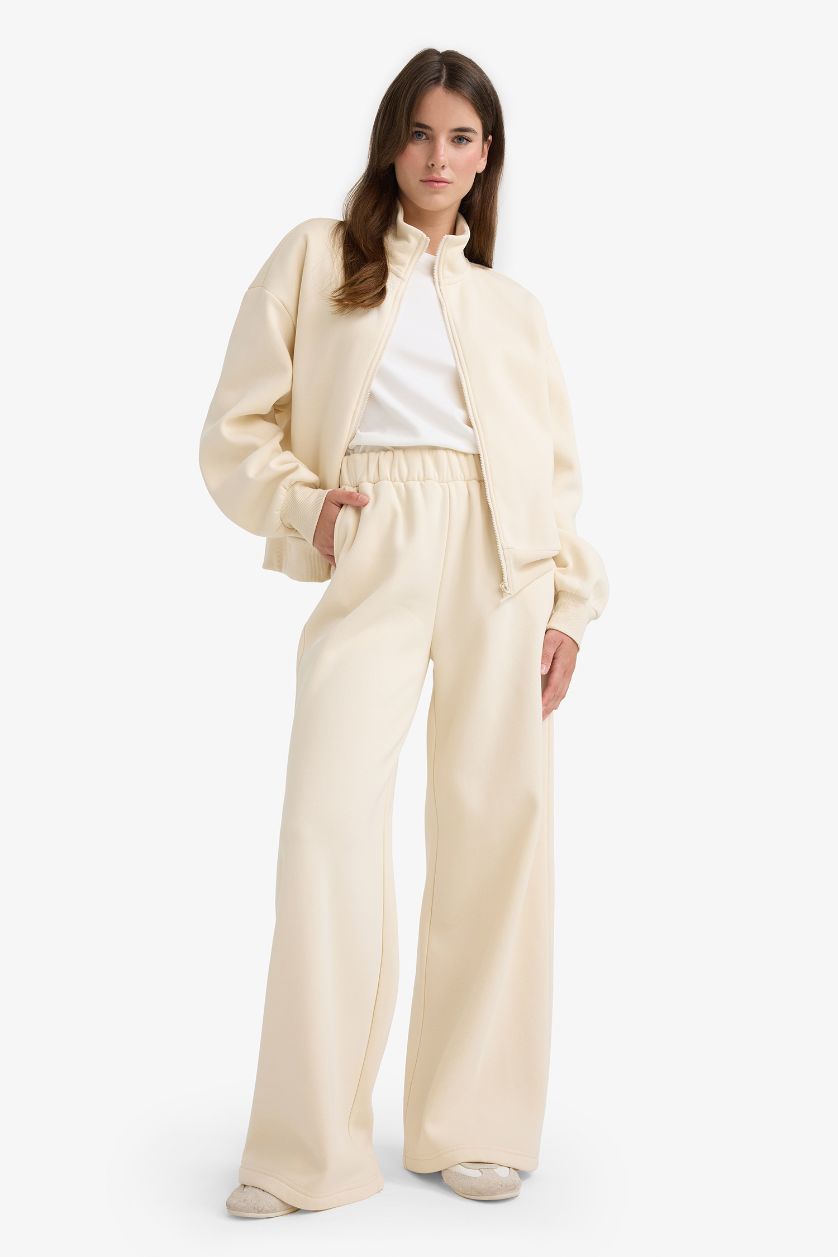 Woman Light Stone Straight Fit Pocketed Trousers