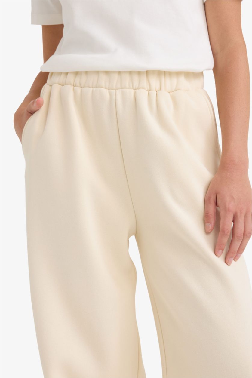 Woman Light Stone Straight Fit Pocketed Trousers