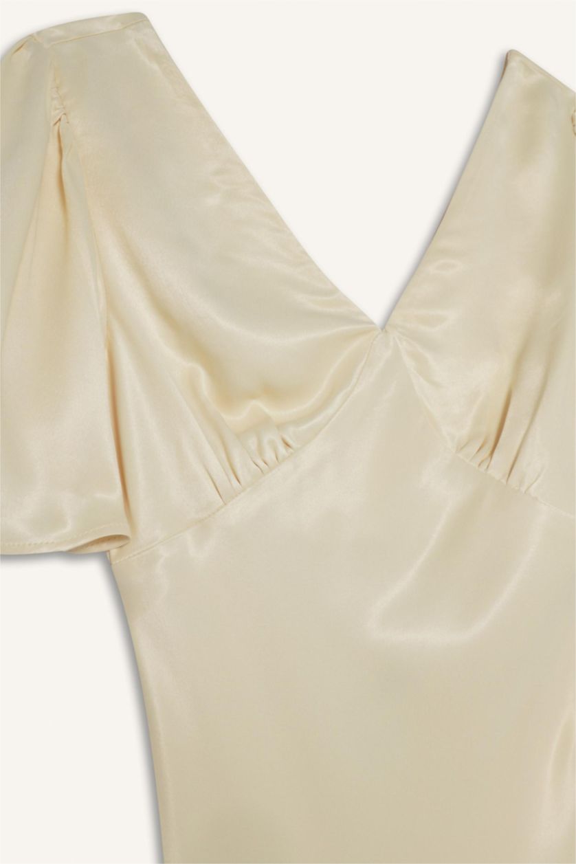 Kadın Ekru V Yaka Saten Kısa Kollu Midi Elbise