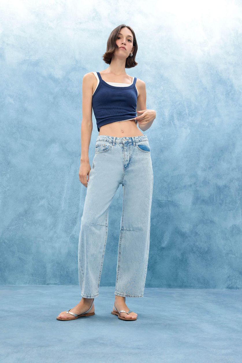Woman Light Blue Barrel Fit Regular Waist Ankle Length Trousers