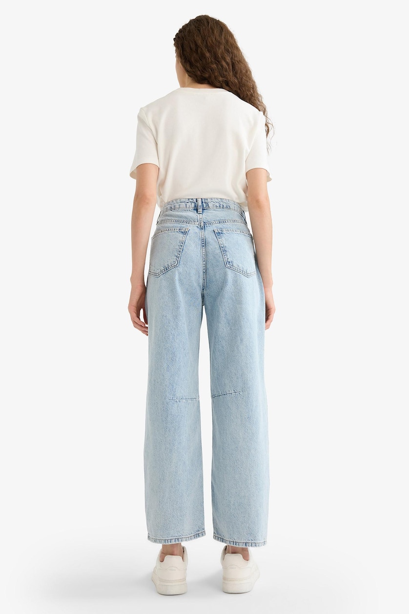Women Light Blue Barrel Fit Normal Waist Ankle Length Jeans