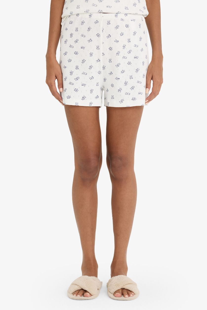 Kadın Ekru Regular Fit Pijama Takımı Askılı Desenli Üst Beli Lastikli Şort