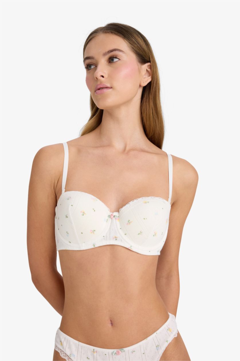 Woman White Fall in Love With Lace With Pad Bra