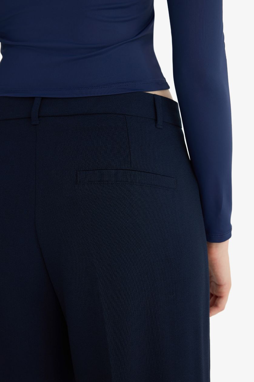 Kadın Lacivert Straıght Fıt Fleto Cepli Normal Bel Standart Boy Pantolon