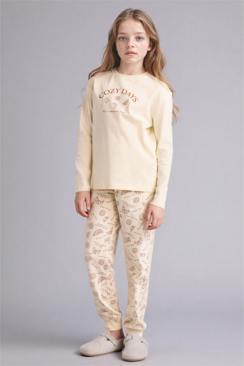 Girls & Teens Ecru 2 piece Regular Fit Knitted Pyjamas