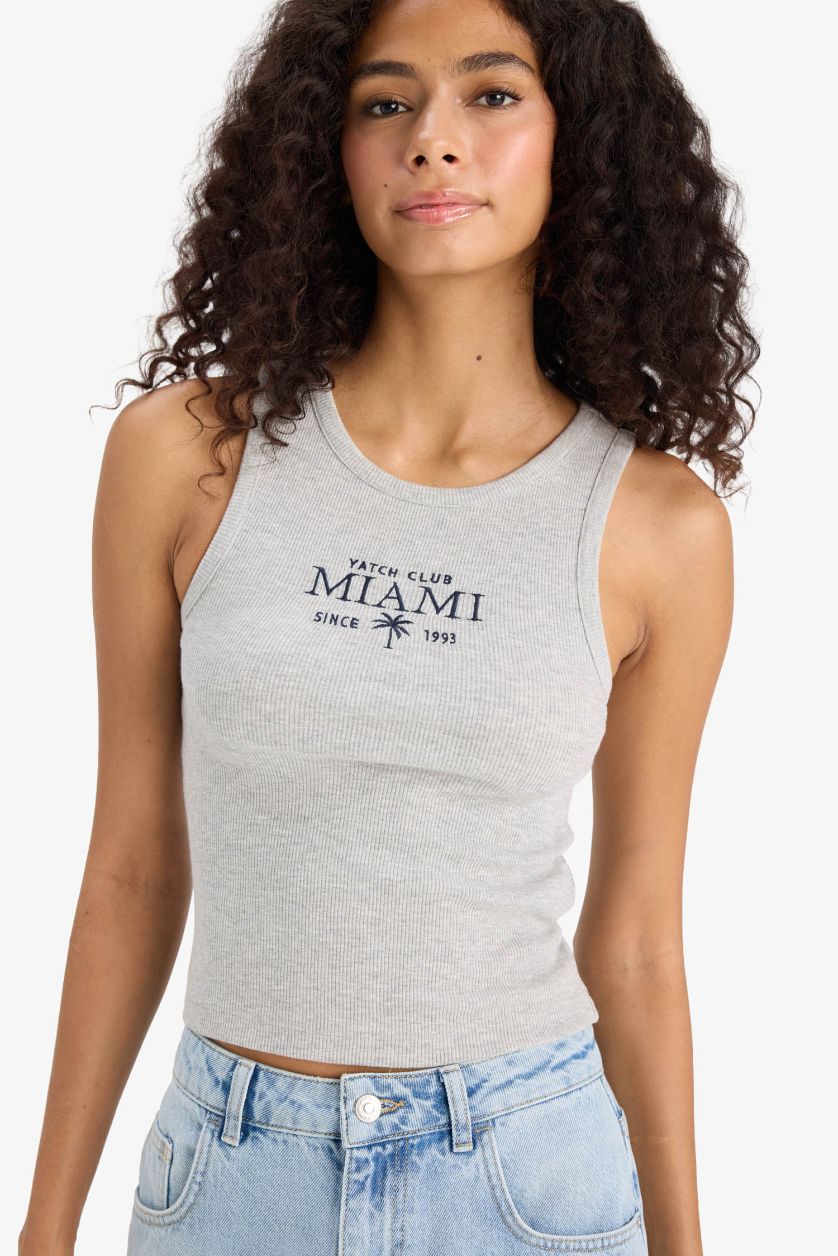 Kadın Gri Melanj Slim Fit Dar Kesim Baskılı Halter Yaka Fitilli Kaşkorse Atlet