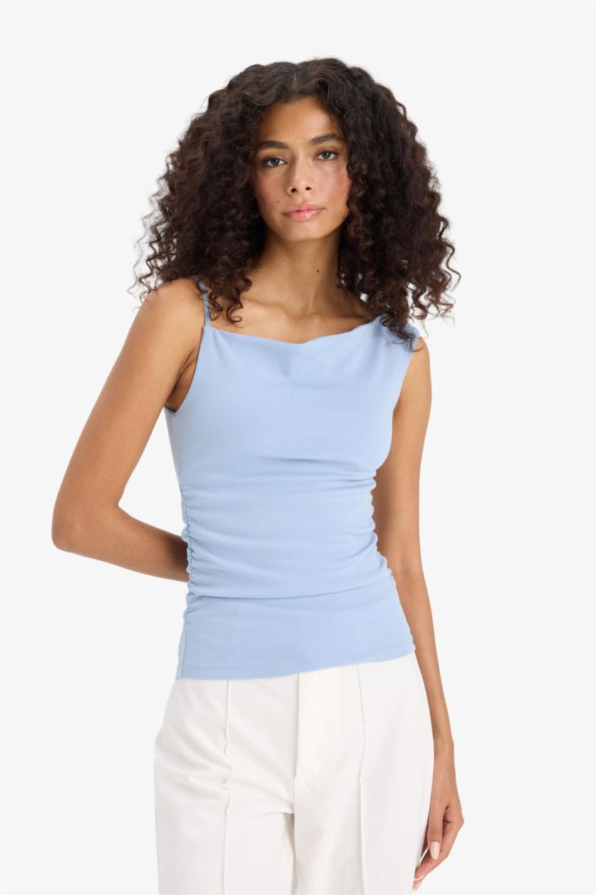 Kadın Açık Mavi Asimetrik Tek Omuzlu Krep Bluz