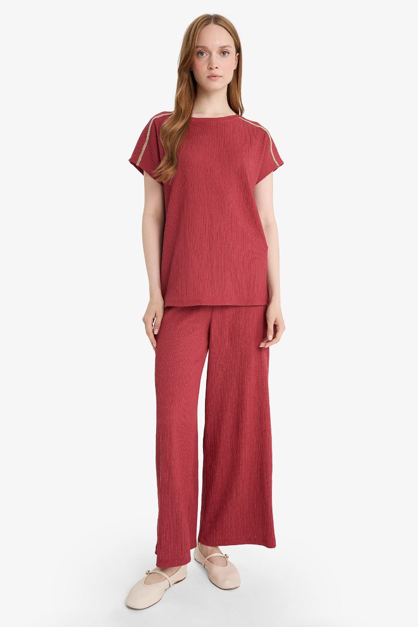 Woman Bordeaux Crew Neck Crepe Short Sleeve T-Shirt