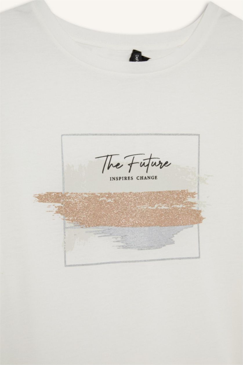 نساء بيج فاتح تيشيرت نص ردن قصة عادية وياخة مستديرة