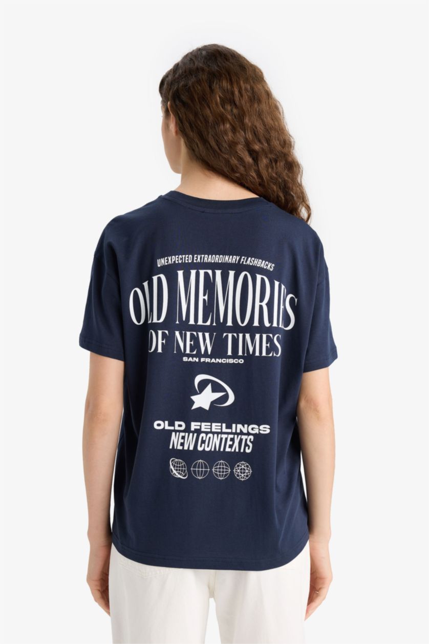 Kadın Lacivert Oversize Geniş Kalıp Bisiklet Yaka Sırt Baskılı Kısa Kollu Tişört