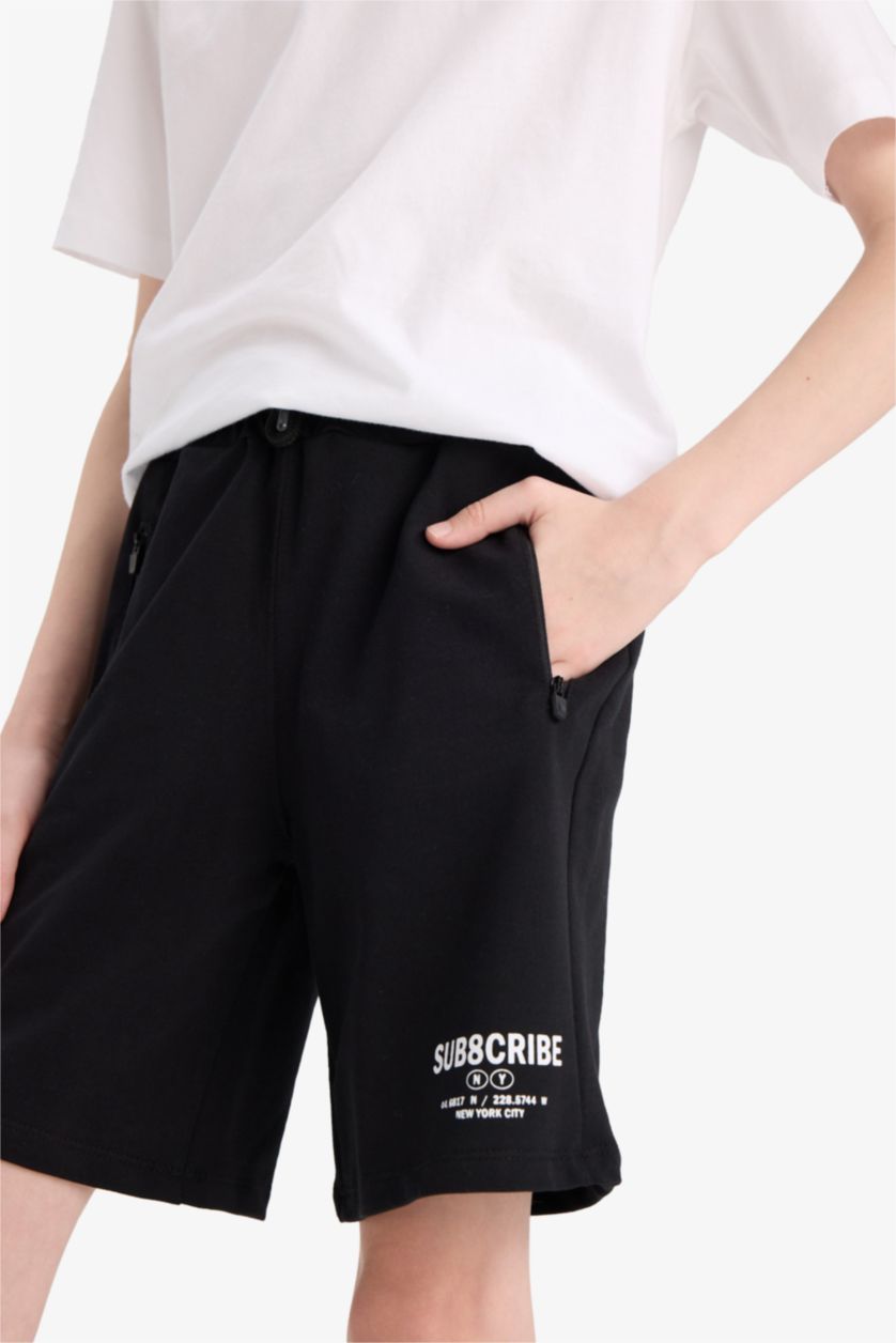 أولادي أسود شورت أسود اولادي بطبعة شعار قماش خفيف قصة عادية