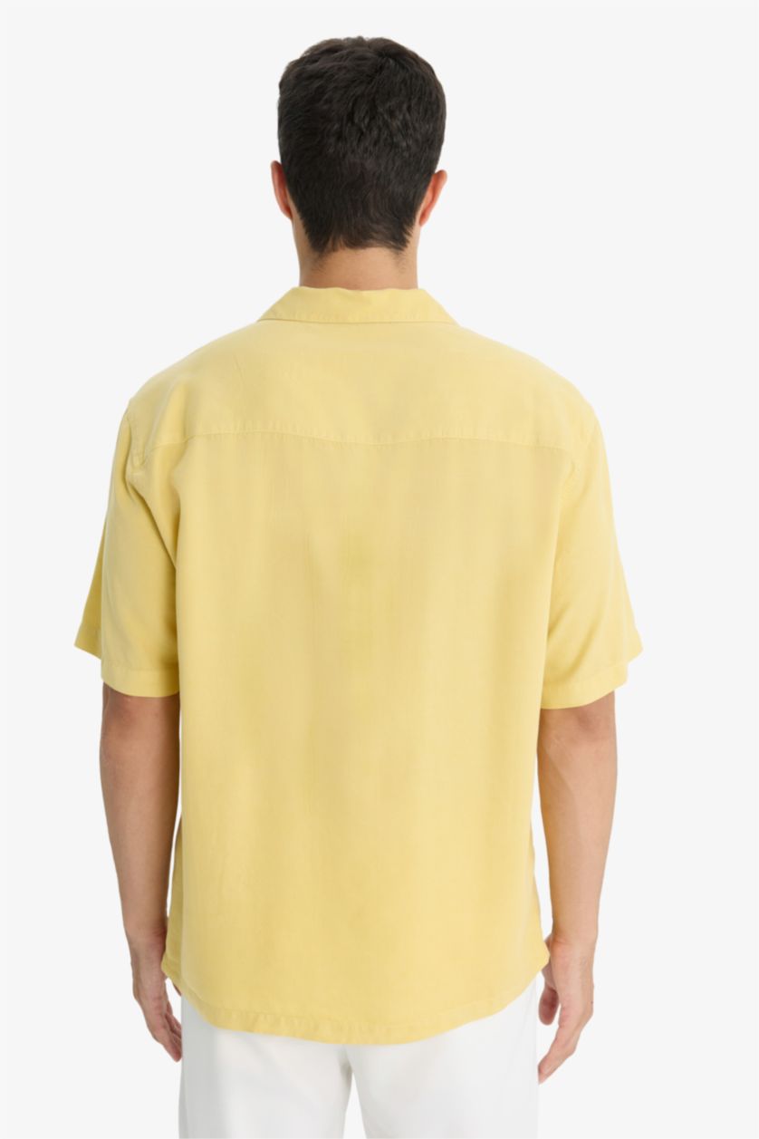 Man Light Yellow Relax Fit Polo Neck Tencel Short Sleeve Shirt