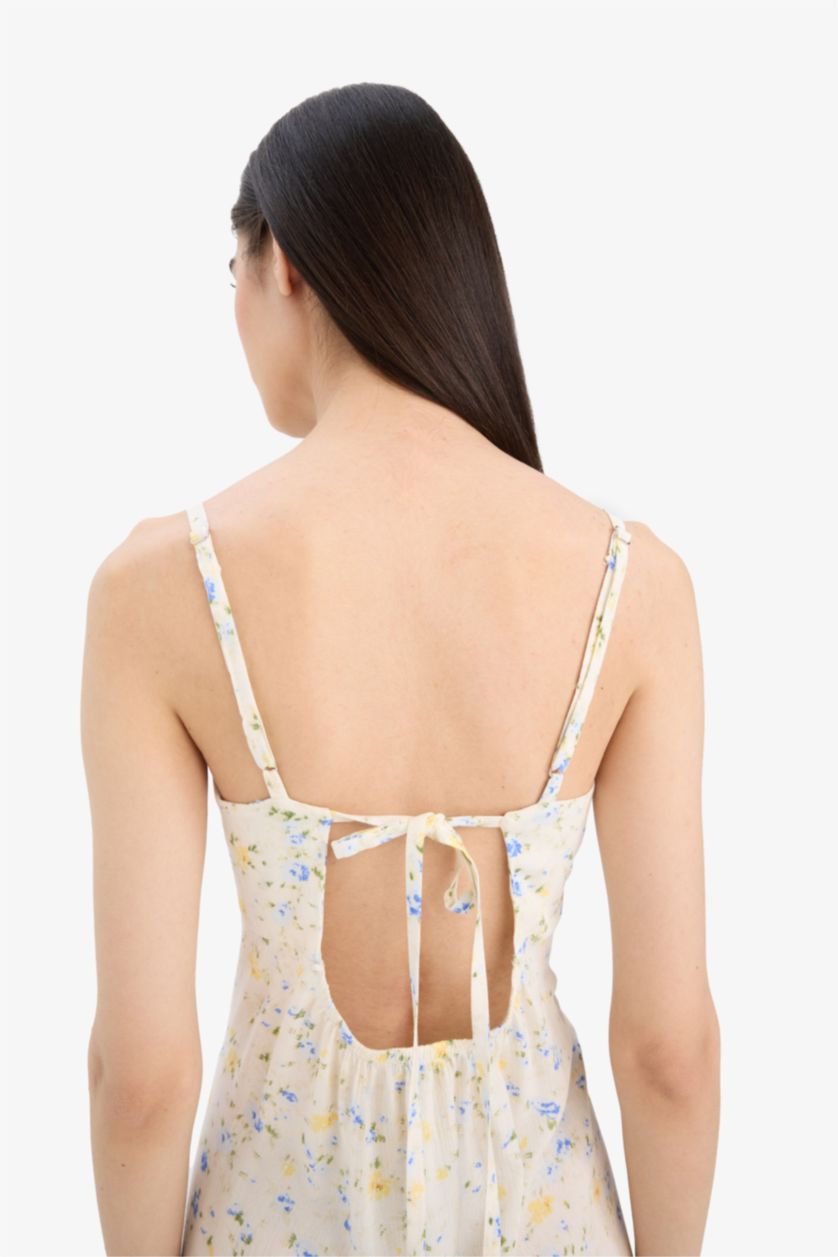 Kadın Sarı Yuvarlak Yaka Çiçekli Krinkıl Viskon Askılı Yırtmaçlı Midi Yazlık Elbise