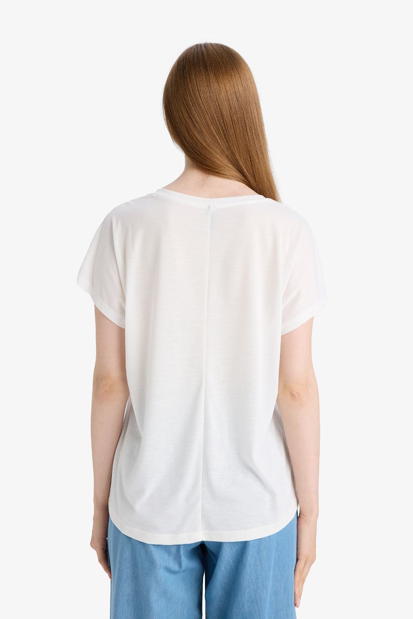 نساء بيج فاتح Crew Neck Stone Printed Short Sleeve T-Shirt