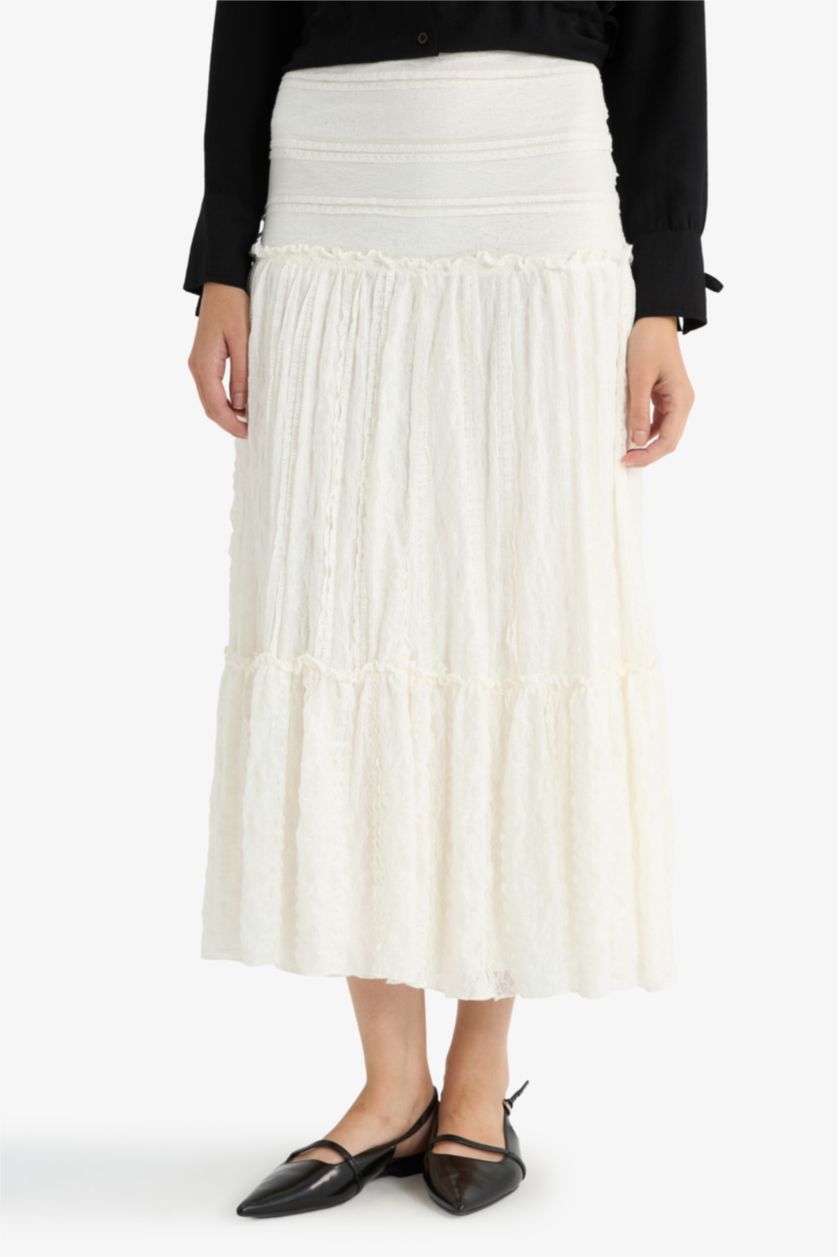Kadın Ekru A Kesim Dantel Maxi Etek