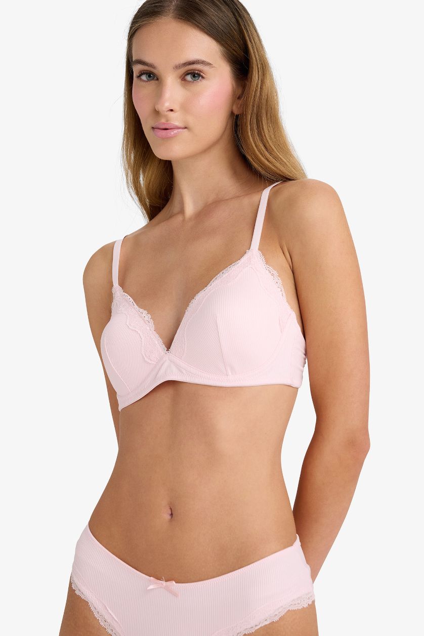 حريمي زهري فاتح حمالة صدر برا مبطن من Fall in Love