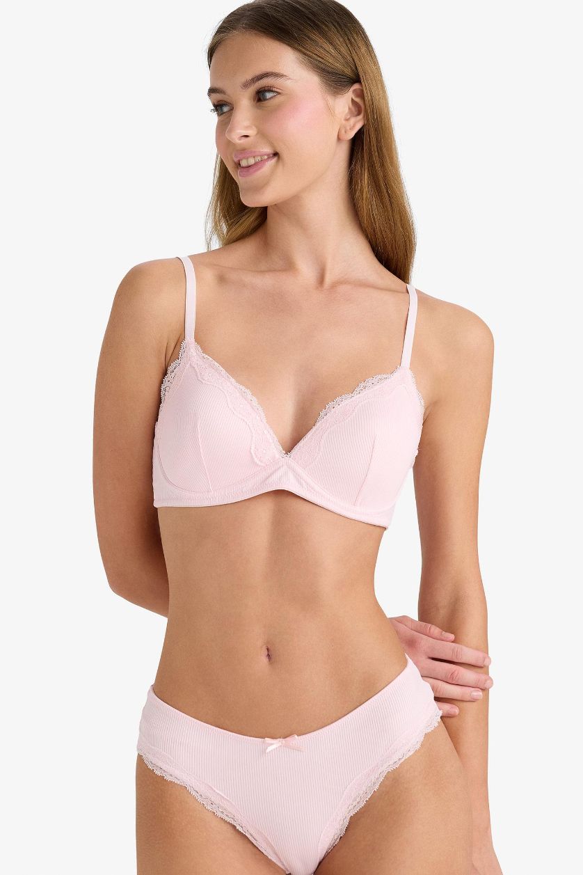 Kadın Açık Pembe Dantel Detaylı Micro Brazilian Külot