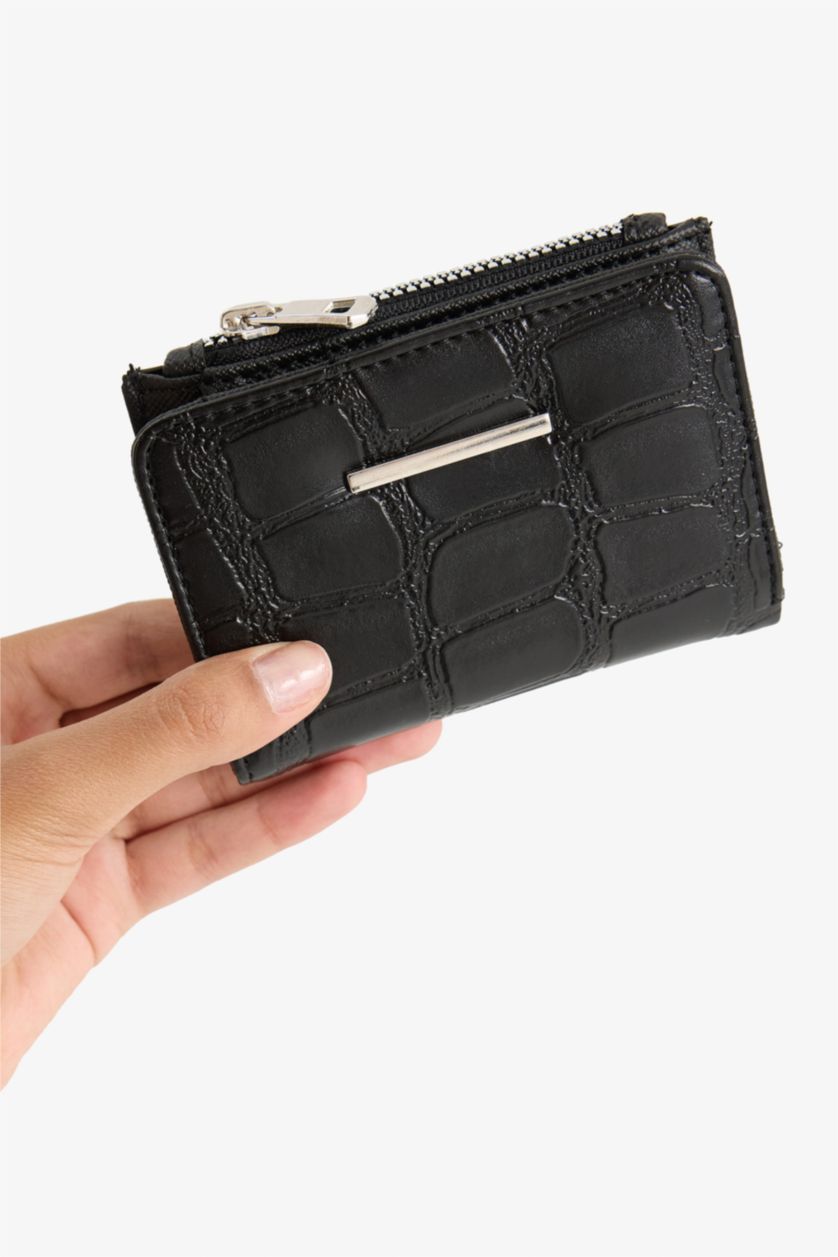 Woman Black Woman Faux Leather Wallets
