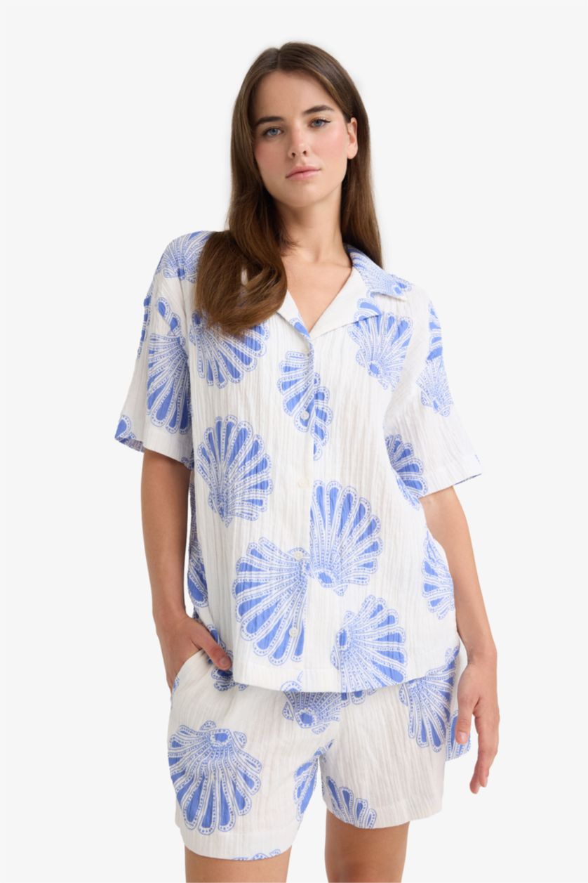 Kadın Ekru Regular Fit Desenli Ceket Yaka Müslin Kısa Kollu Gömlek