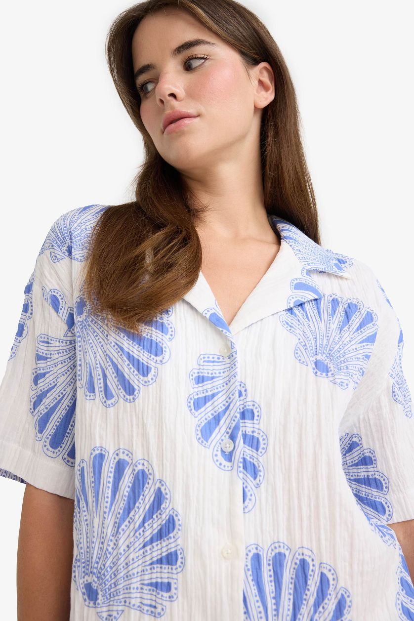 Kadın Ekru Regular Fit Desenli Ceket Yaka Müslin Kısa Kollu Gömlek