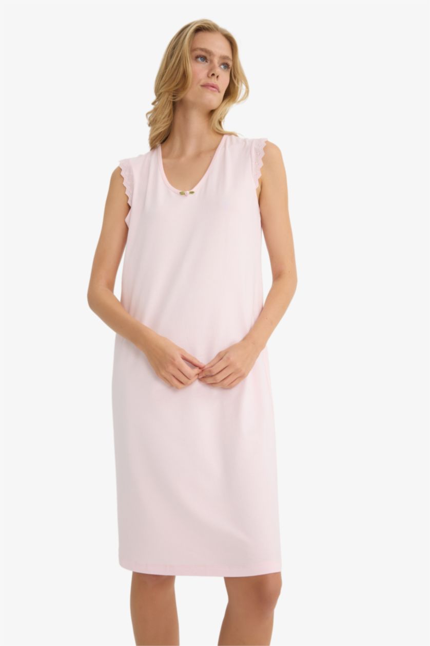 Woman Light Pink Fall in Love Regular Fit V-Neck Sleeveless Nightgown