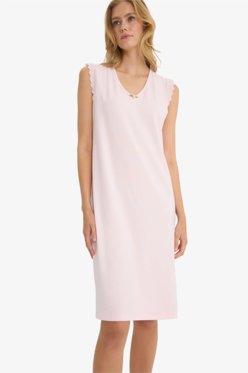 Woman Light Pink Fall in Love Regular Fit V-Neck Sleeveless Nightgown