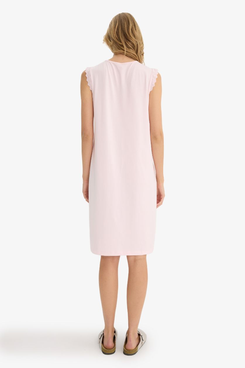 Woman Light Pink Fall in Love Regular Fit V-Neck Sleeveless Nightgown