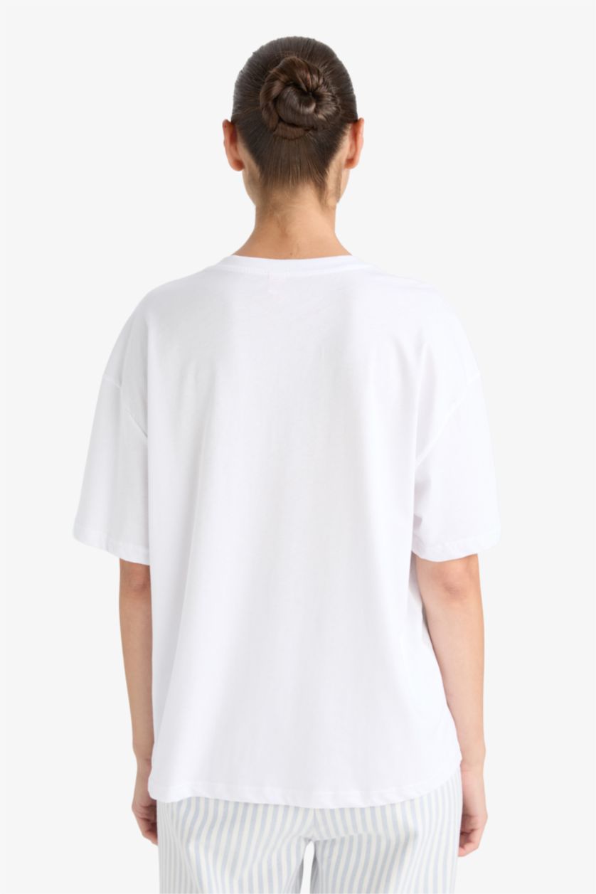 Kadın Beyaz %100 Pamuk Regular Fıt Baskılı Kısa Kollu Pijama Üstü